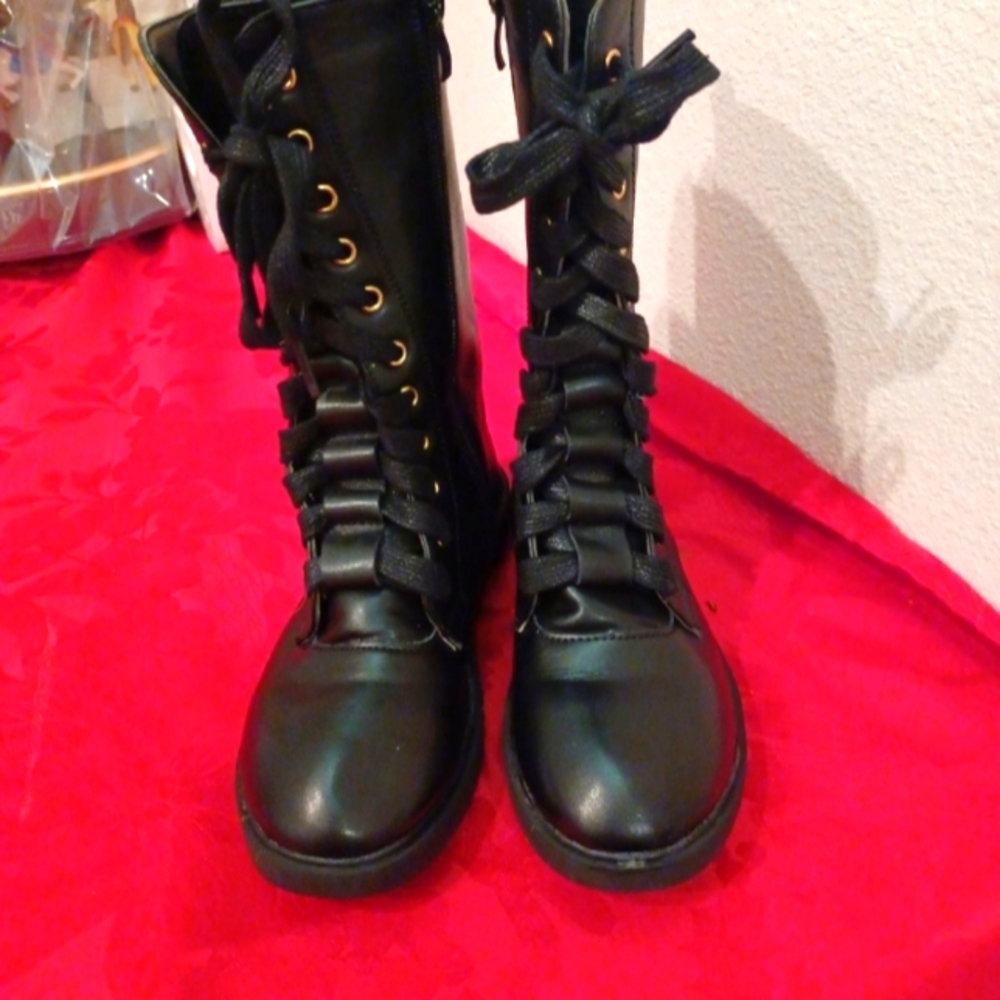 Combat boots black lace up big girls